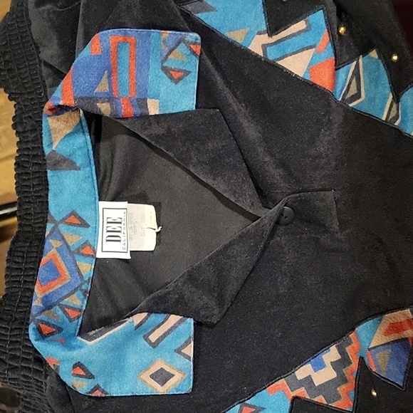 1980s Dee California S Black Aztec print womans long sleeve Oversized top - Picture 2 of 9